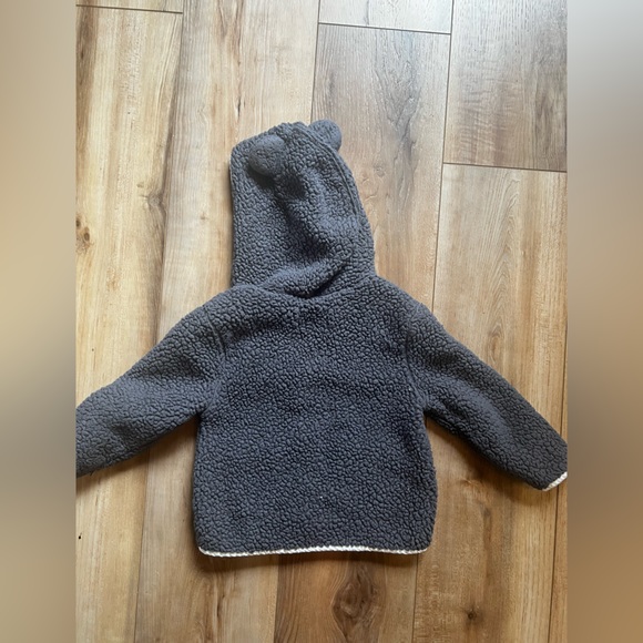 2T Old Navy Sherpa Hooded Zip Up Jacket | Unisex - Picture 4 of 5